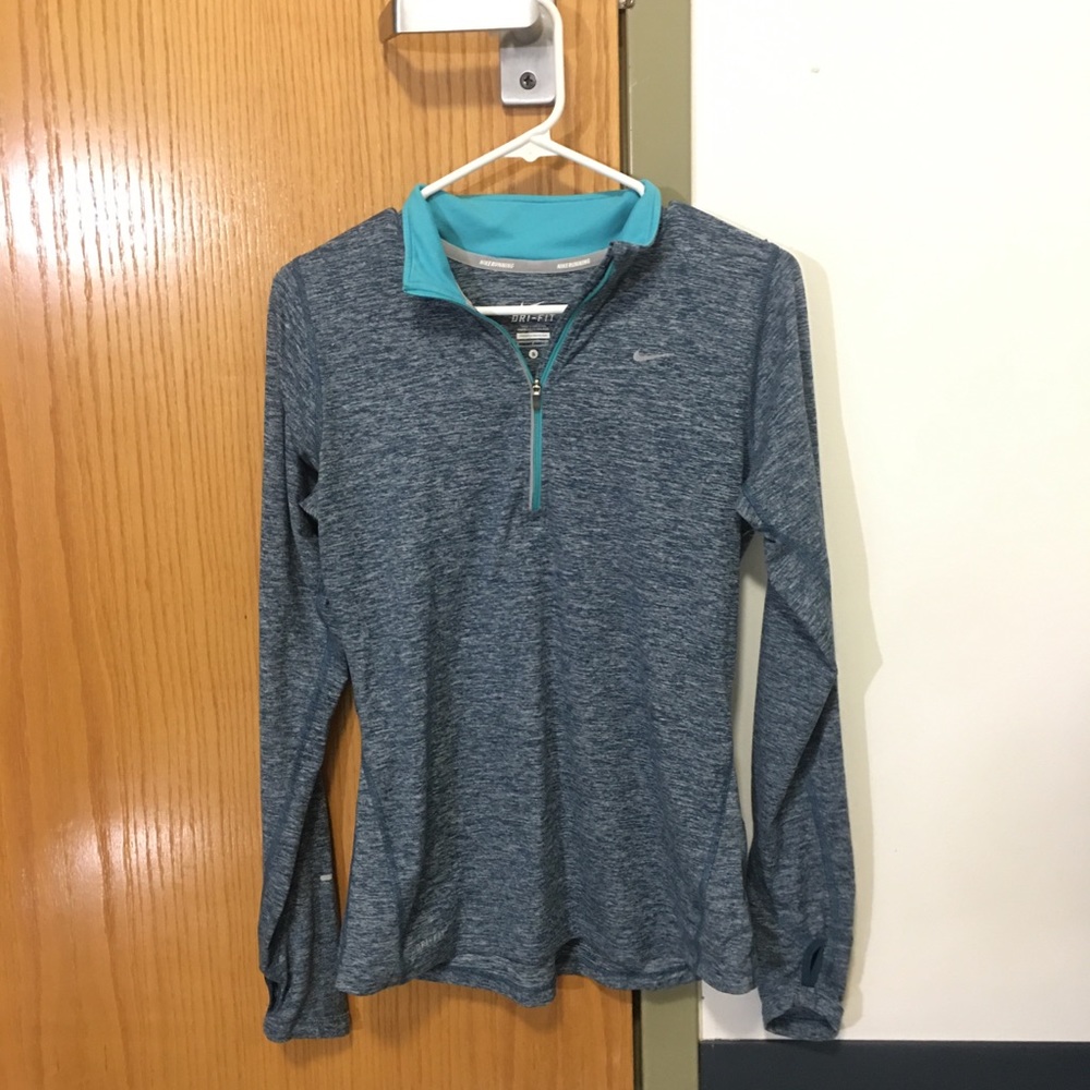 Nike Dri Fit quarter zip small
